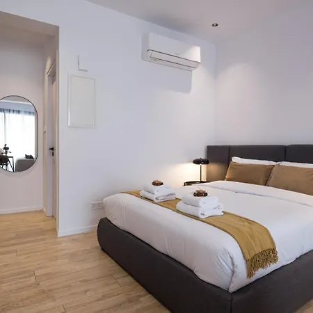 Olympia Viii Studio Apartment *